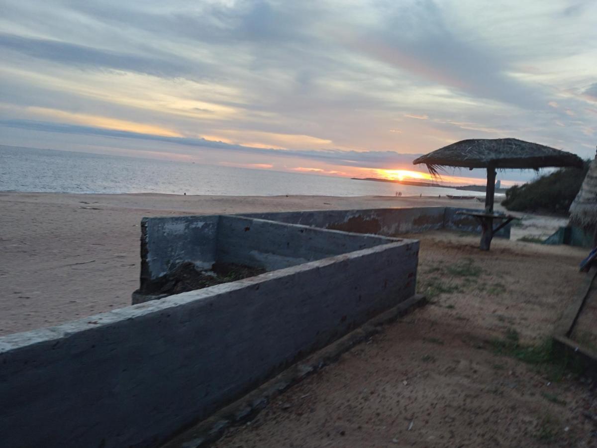 Happy Beach Guest House Hambantota Εξωτερικό φωτογραφία