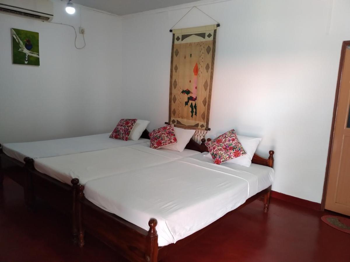 Happy Beach Guest House Hambantota Εξωτερικό φωτογραφία
