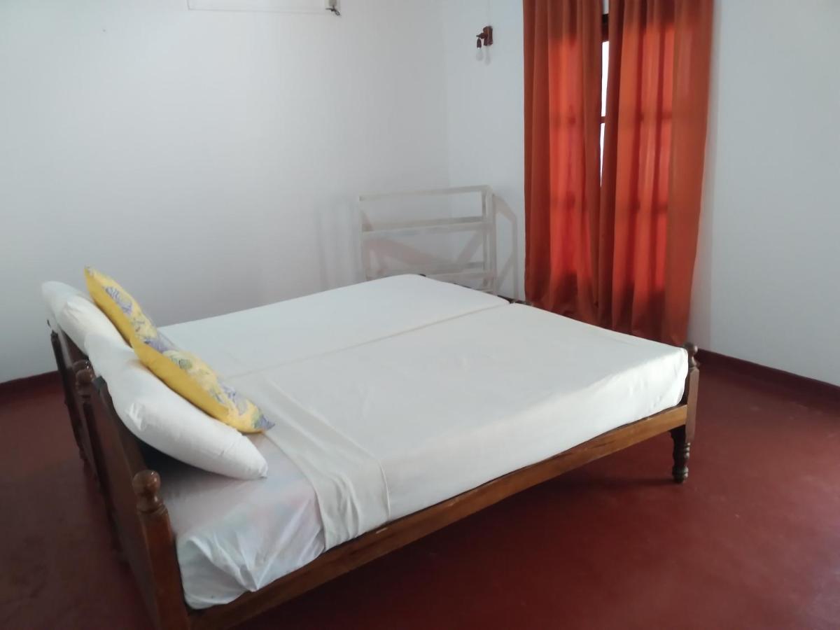 Happy Beach Guest House Hambantota Εξωτερικό φωτογραφία
