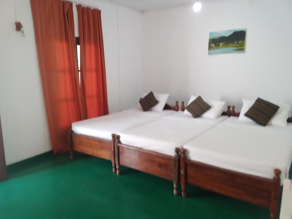 Happy Beach Guest House Hambantota Εξωτερικό φωτογραφία